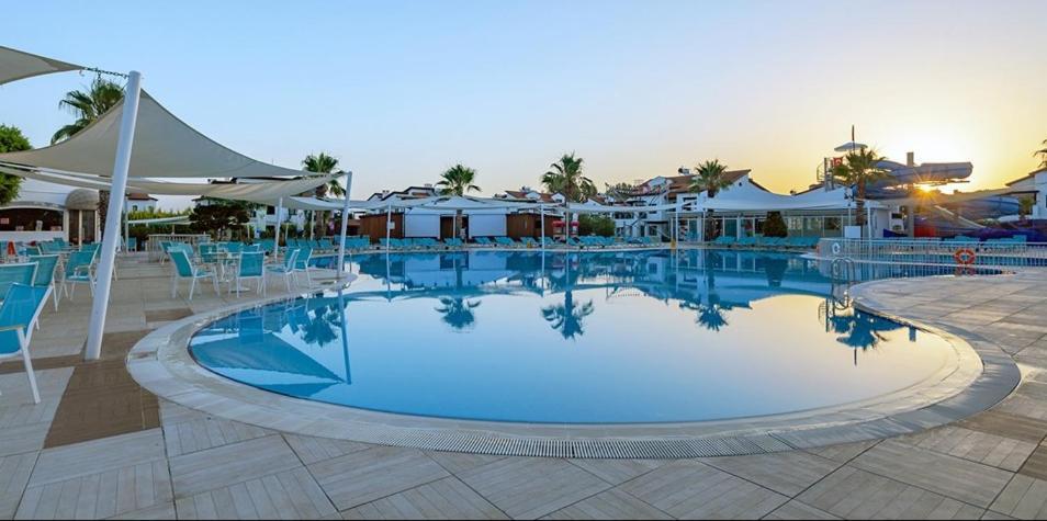Fun&Sun River Villas With Amazing Landscape 5+1 베렉 외부 사진